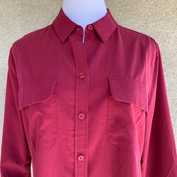 Chico’s Raspberry Red Button Down Shirt Size 12-14 - Picture 6 of 8